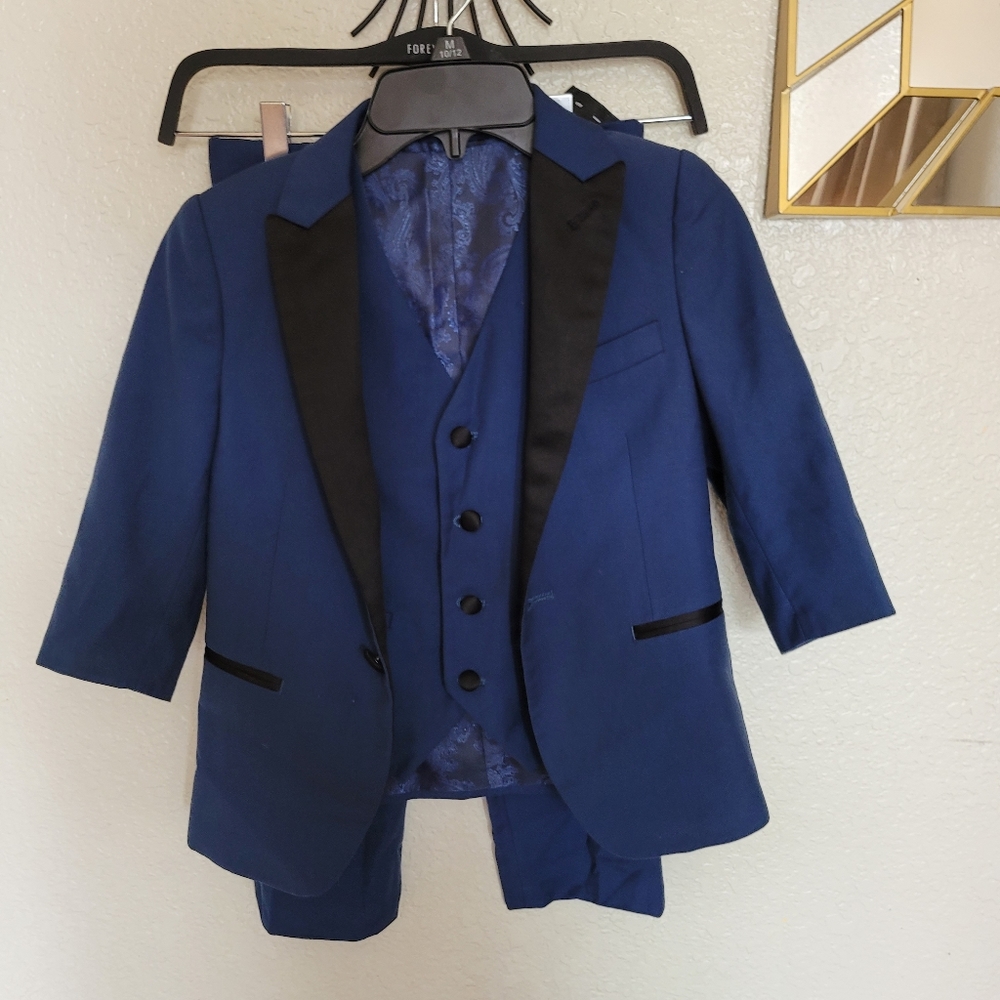 Size 6 suit